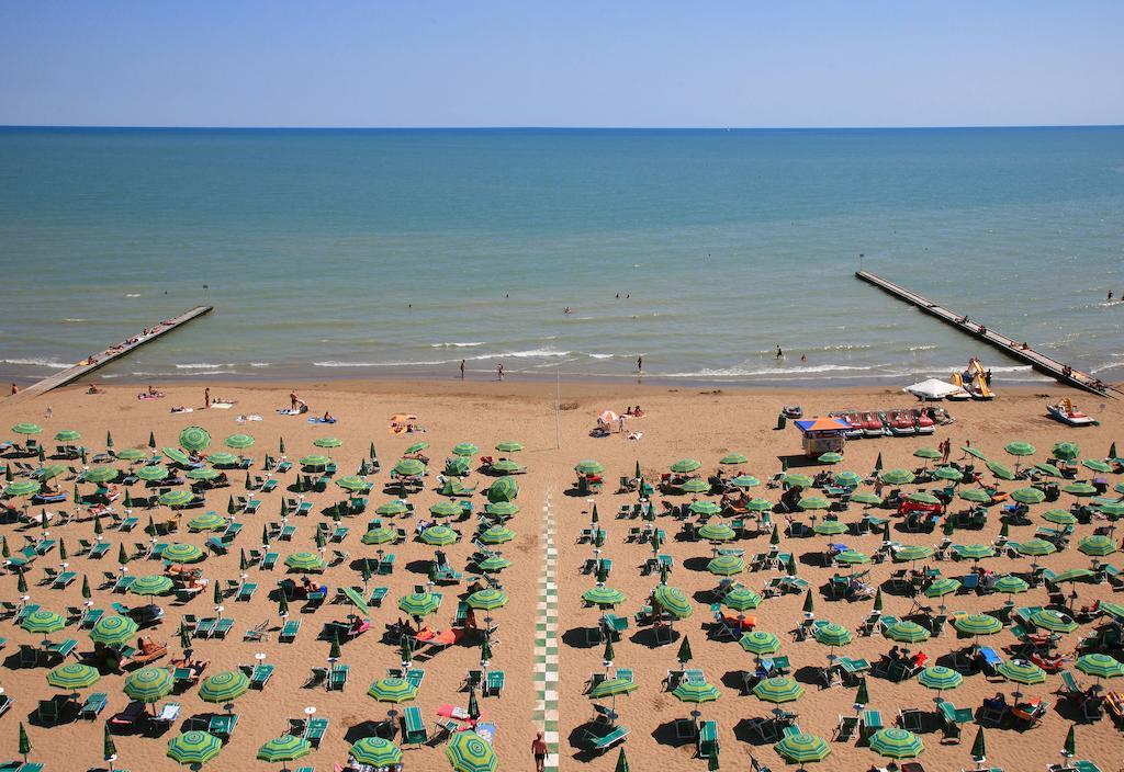 Hotel Smeraldo Jesolo Extérieur photo